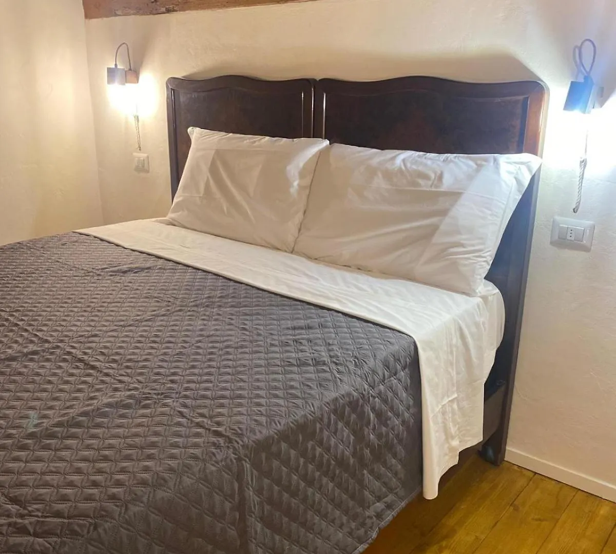 New Residenza Dei Cerchi Apartment Florence Italy